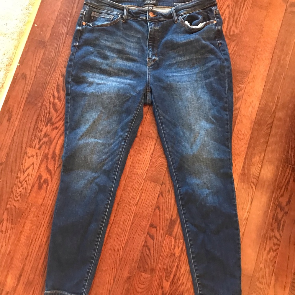 🌻$25 if added to a bundle, Judy Blue 1X Jeans